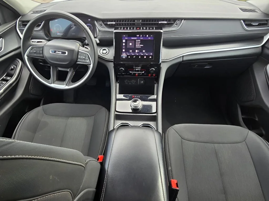 Used 2024 Bright White Clearcoat Jeep Laredo image 18