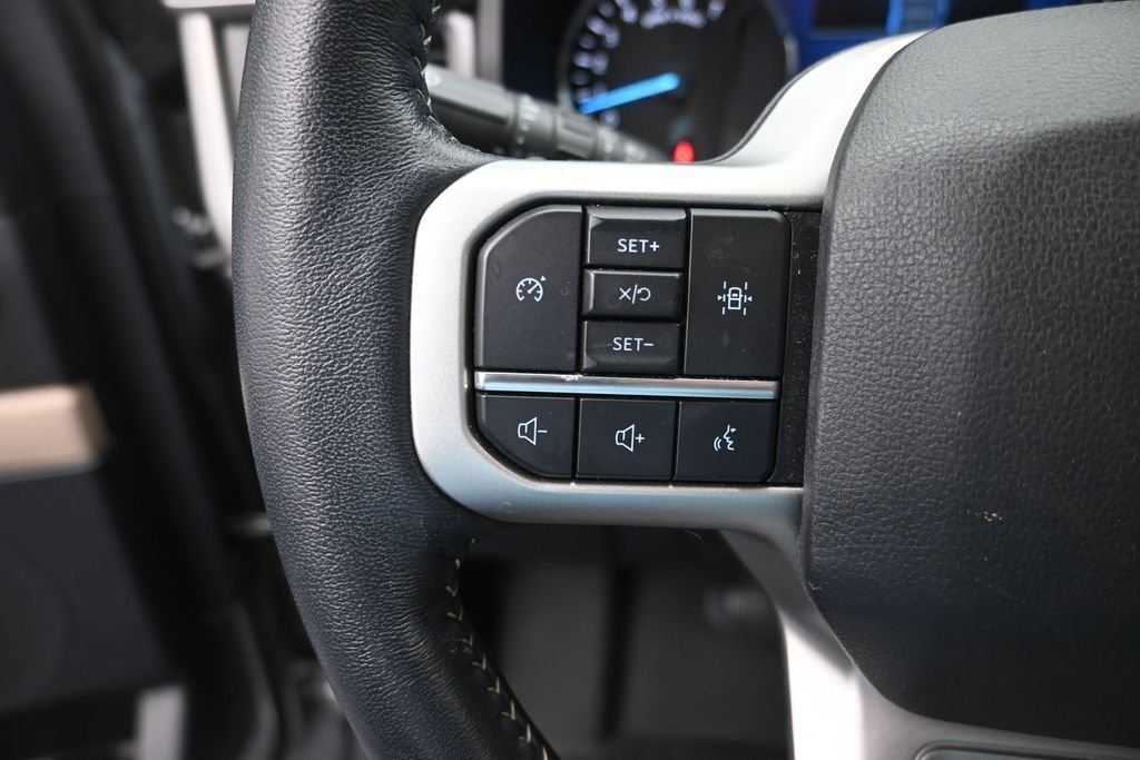 Used 2022 Silver Ford XLT image 6