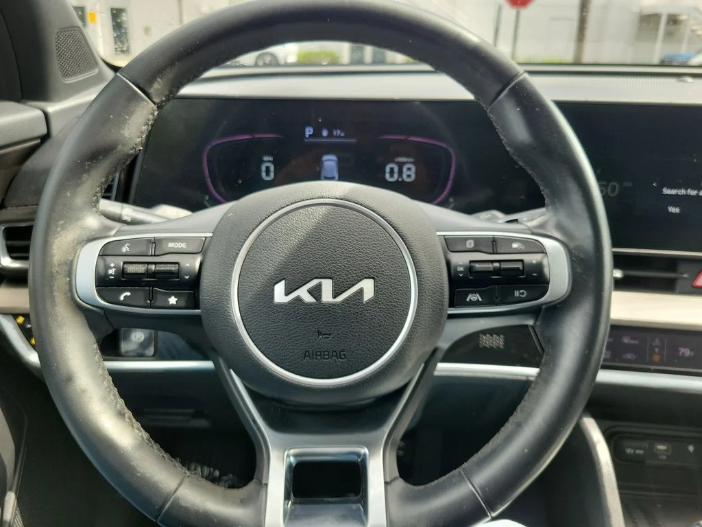 Used 2024 Red Kia X-Line image 21