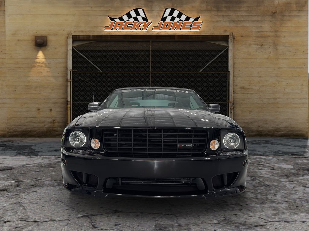 Used 2006 Black Clearcoat Ford GT Premium image 14