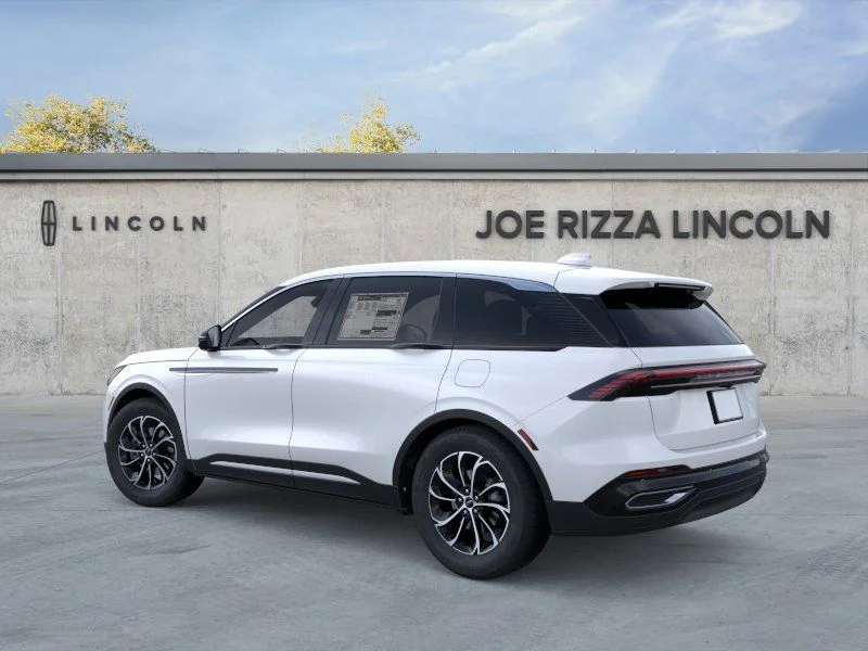 New 2026 White Lincoln Premiere image 4
