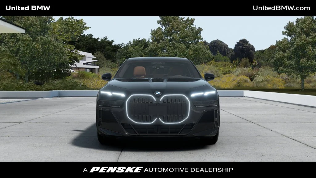 New 2026 Black Sapphire Metallic BMW 740i image 29