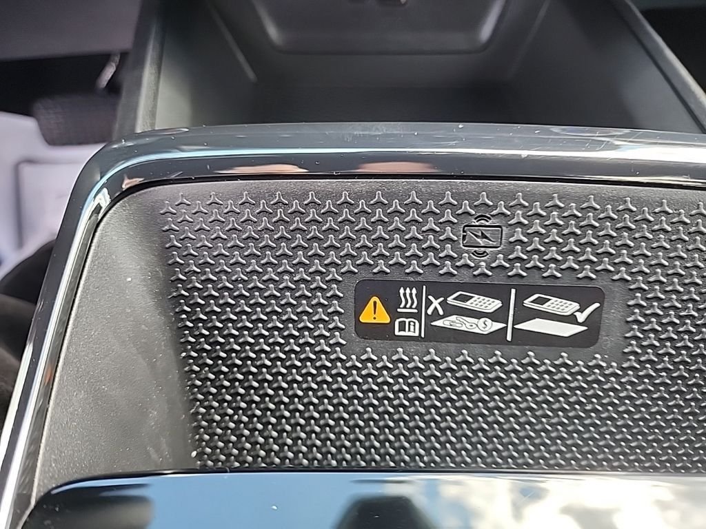 Used 2025 Black Chevrolet RS image 20