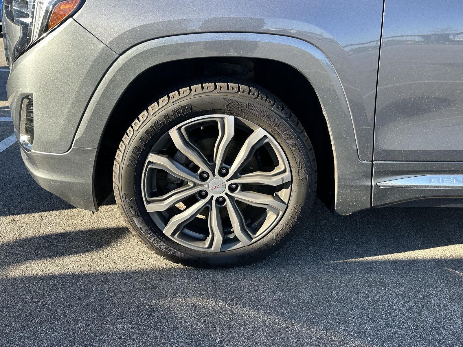 Used 2019 GRAY GMC  image 6