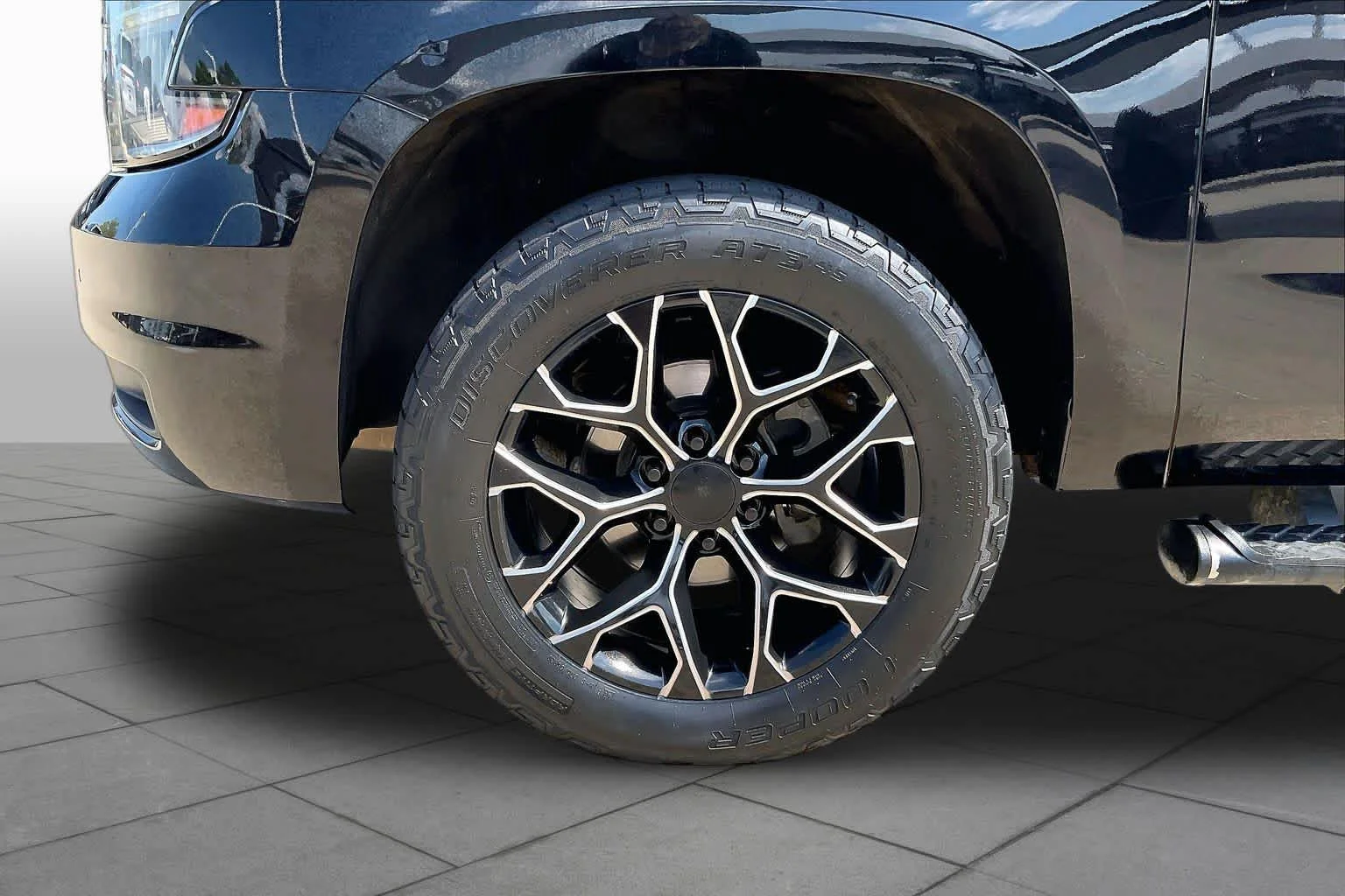 Used 2018 Black Chevrolet LT image 10