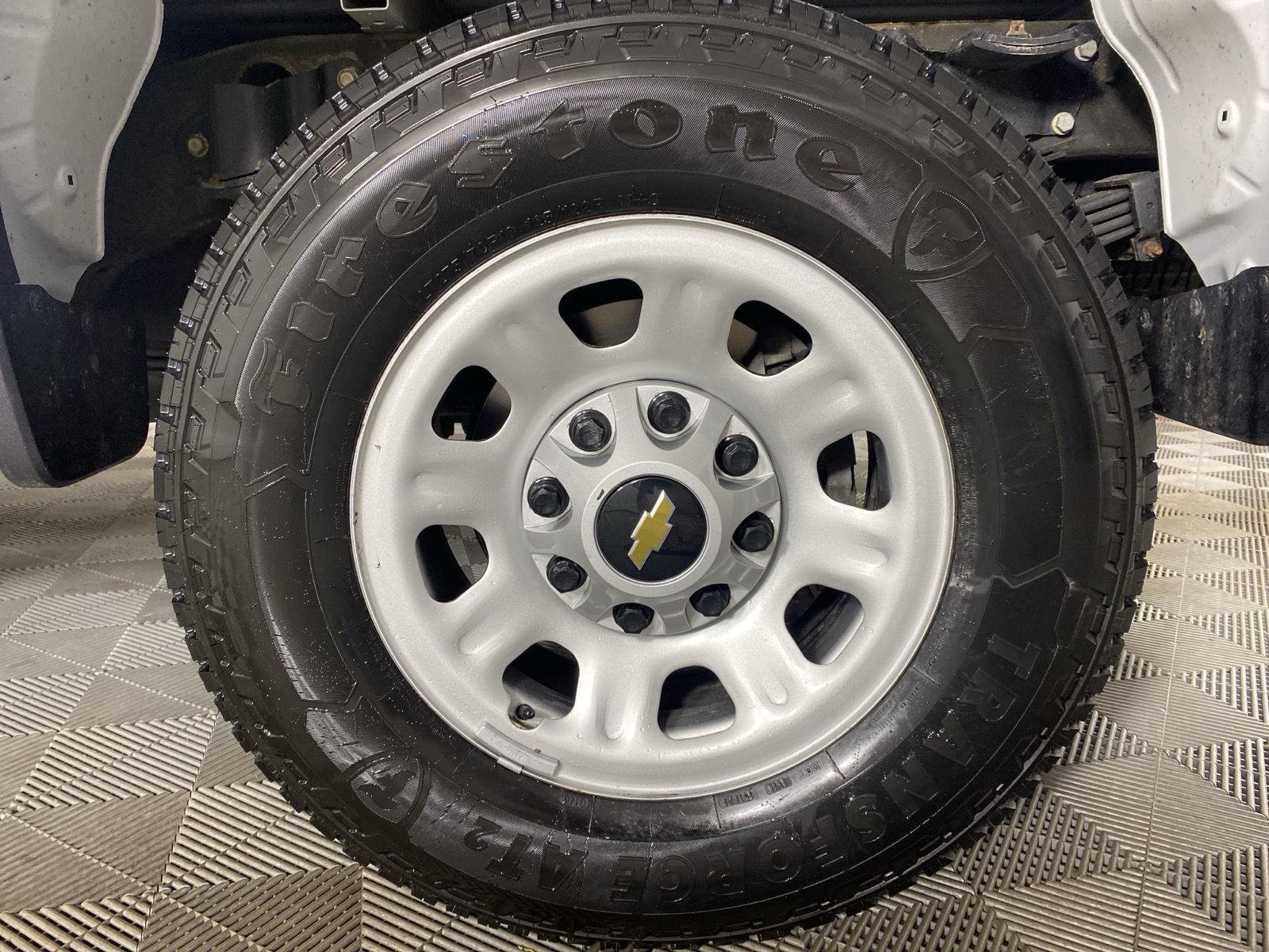 Used 2024 Summit White Chevrolet Work Truck image 9