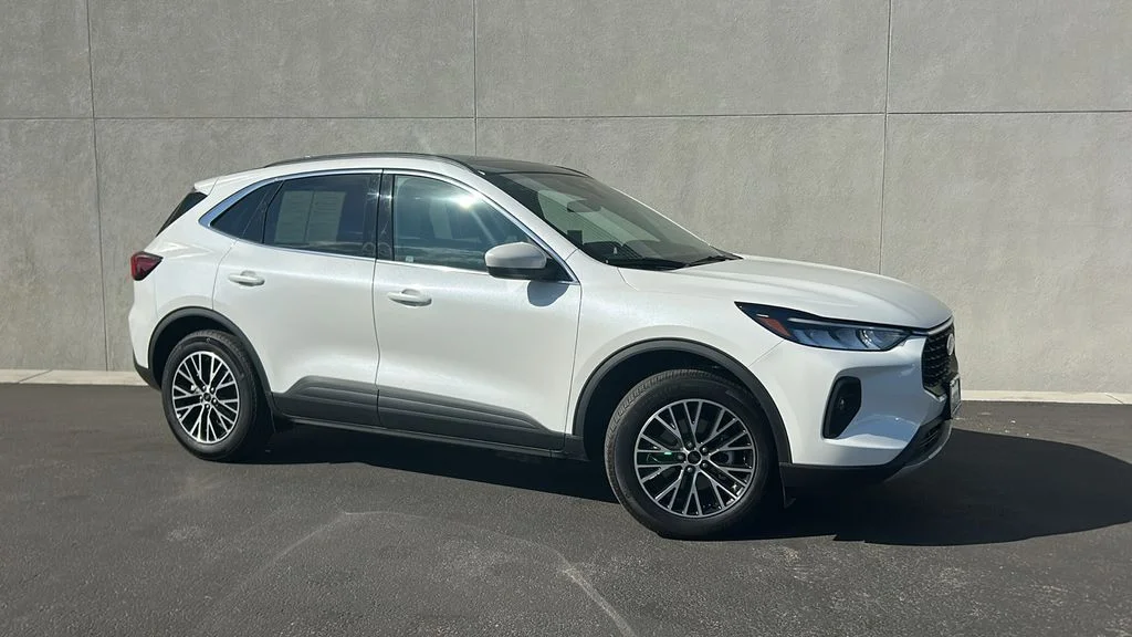 2025 Ford Escape Plug-in hybrid