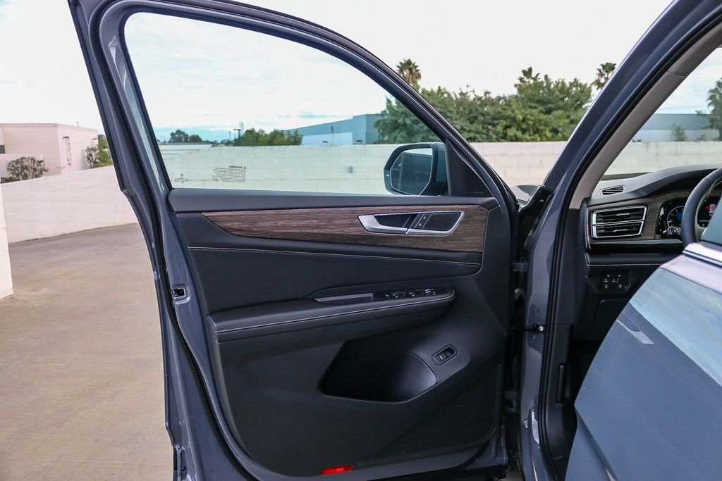 2026 Volkswagen Atlas SEL - Photo 26