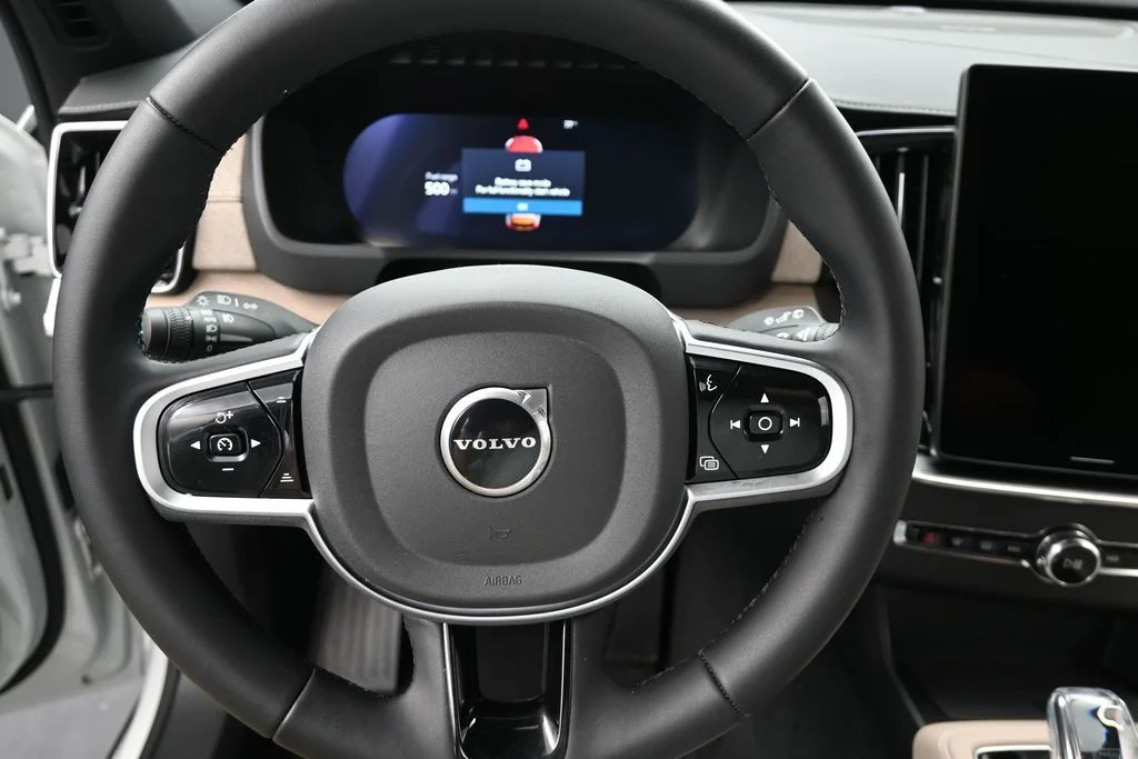 New 2026 Crystal White Volvo Plus image 13