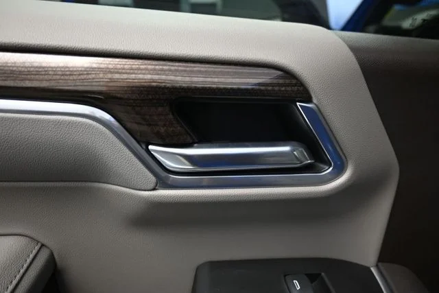 Used 2025 Blue Chevrolet LT image 12
