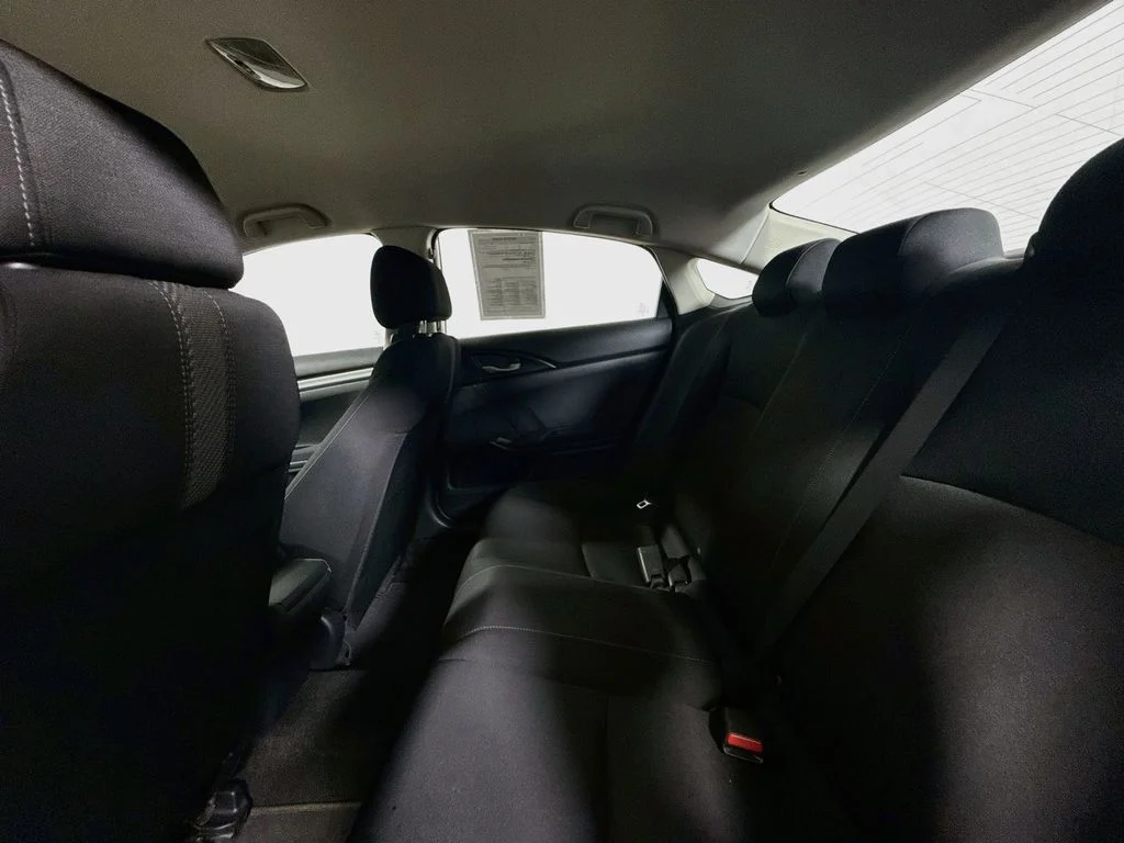 Used 2017 Lunar Silver Metallic Honda LX image 22