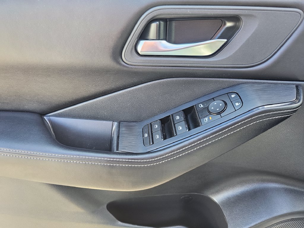 Used 2024 Silver Nissan SV image 21
