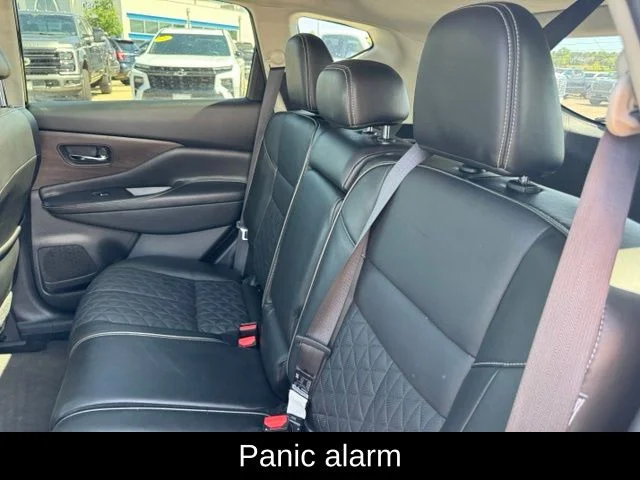 Used 2019 Black Nissan Platinum image 51