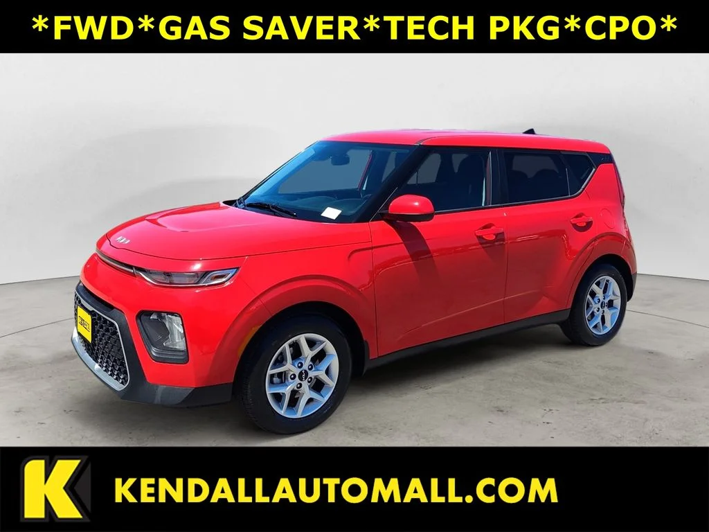 Used 2022 Red Kia LX image 1