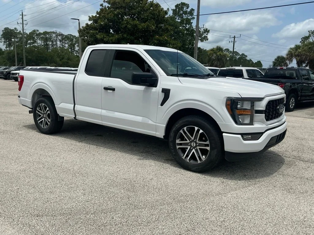 Used 2023 White Ford XL image 19