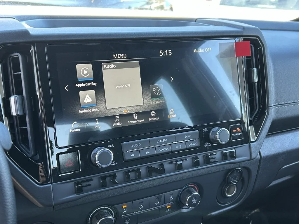 New 2027 Glacier White Nissan Crew Cab SV image 22