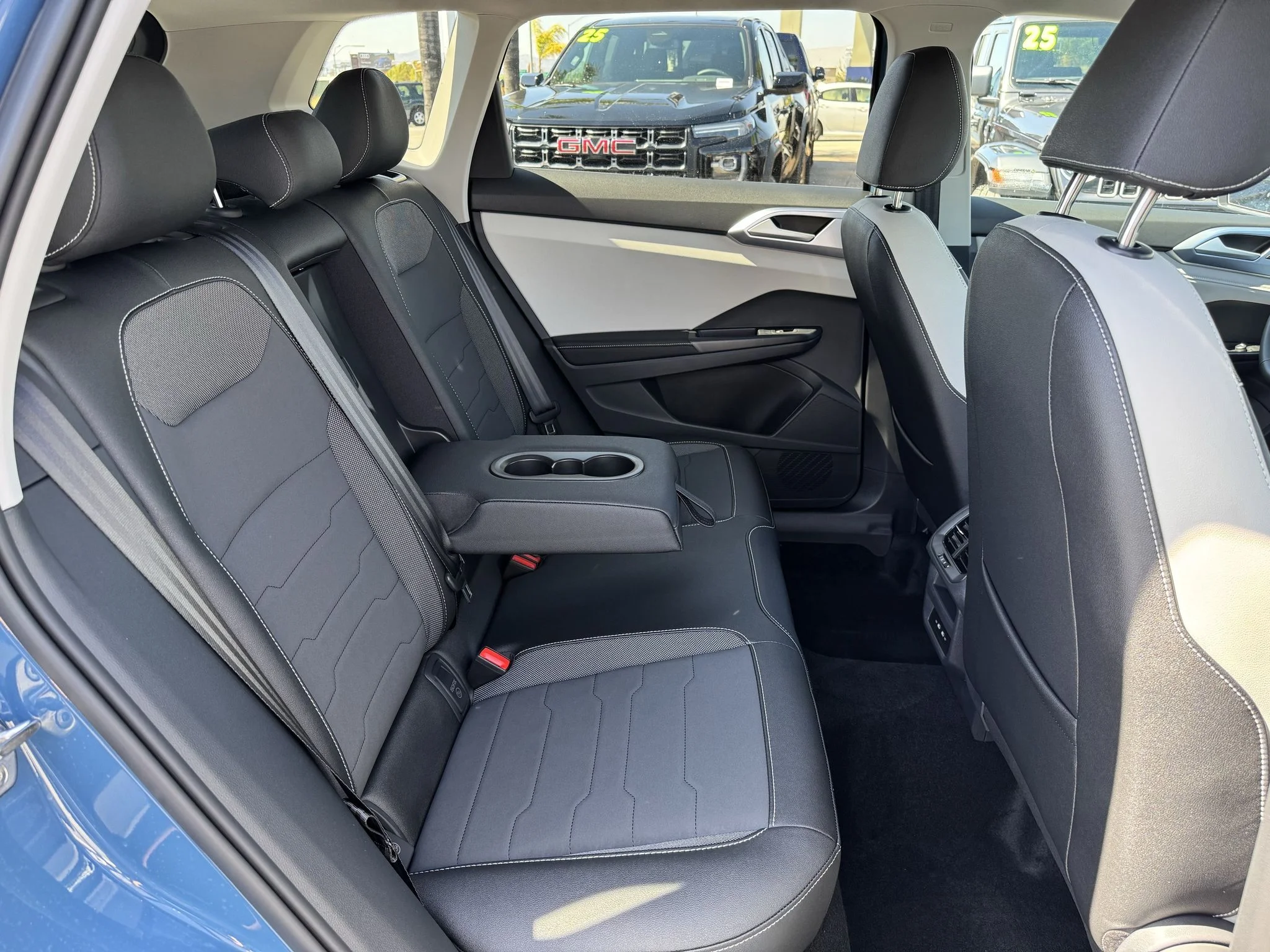 New 2026 Monterey Blue Pearl Volkswagen SE image 30