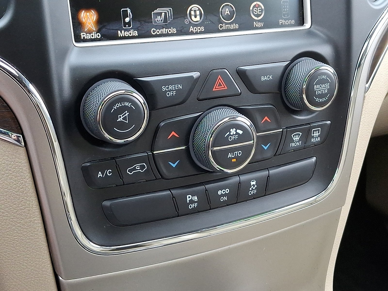 Used 2015 Granite Crystal Metallic Clearcoat Jeep Limited image 17