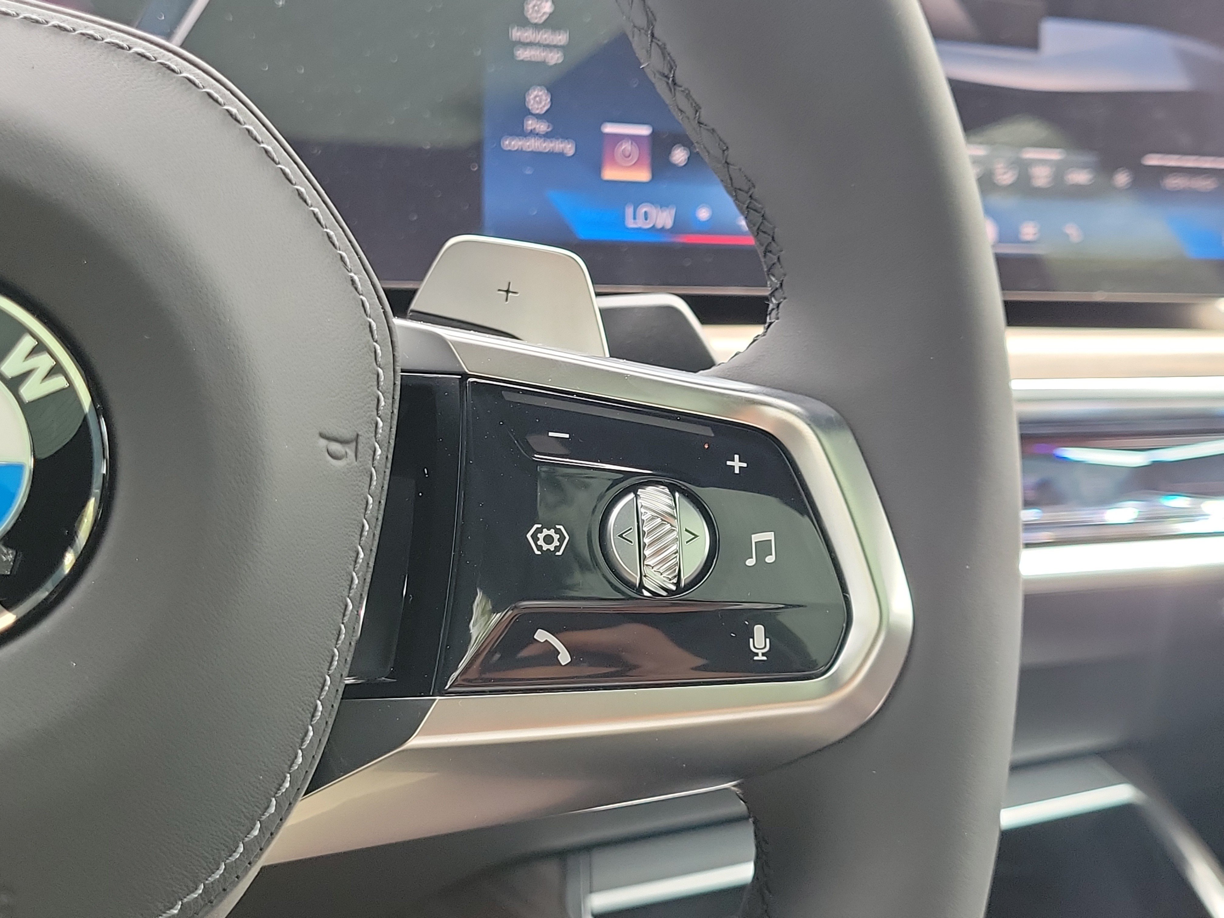 New 2026 Alpine White BMW 740i image 19