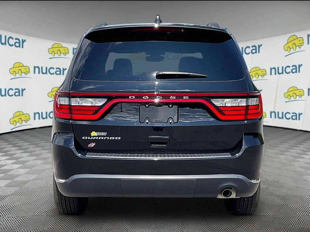 Used 2024 DB Black Clearcoat Dodge SXT image 5