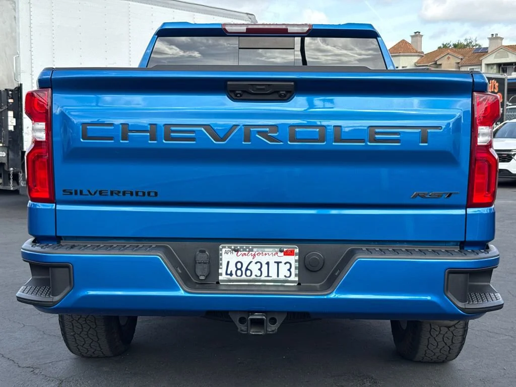 Used 2022 Glacier Blue Metallic Chevrolet RST image 10