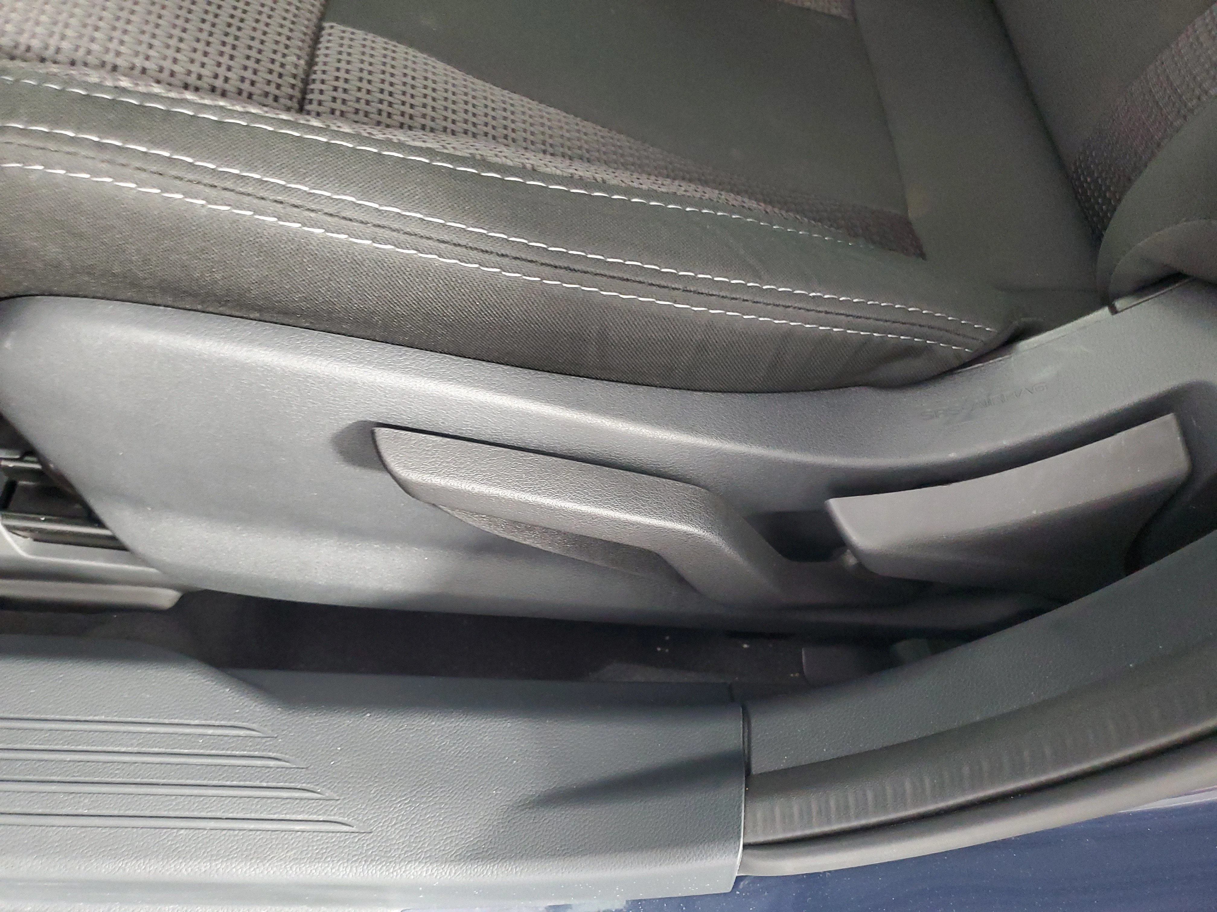 Used 2025 Cosmic Blue Pearl Subaru 2.5i image 28