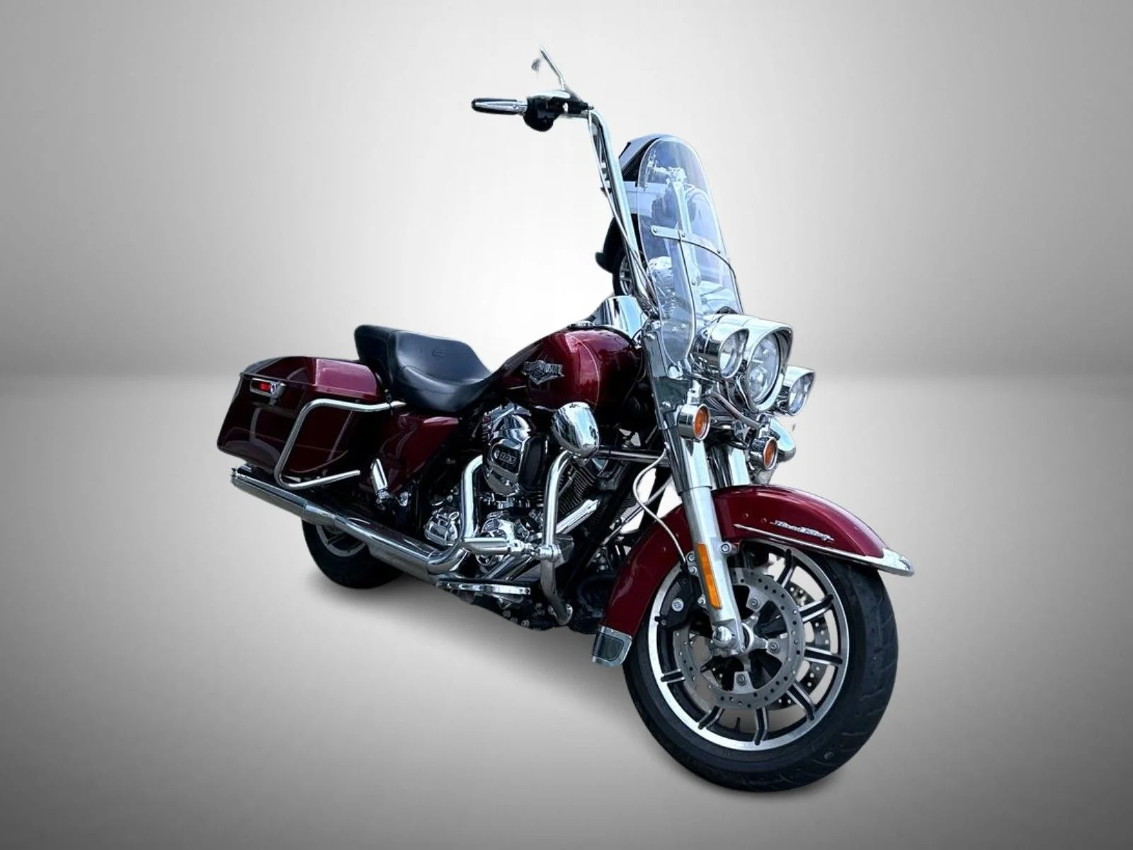 Used 2015 Red Harley-Davidson Road King image 3