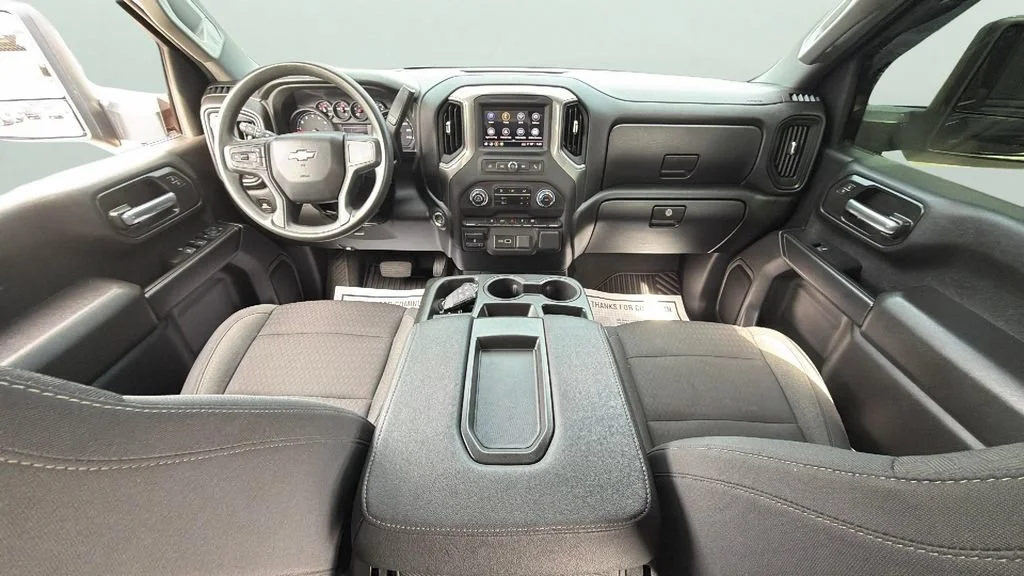 Used 2025 Black Chevrolet Custom image 32