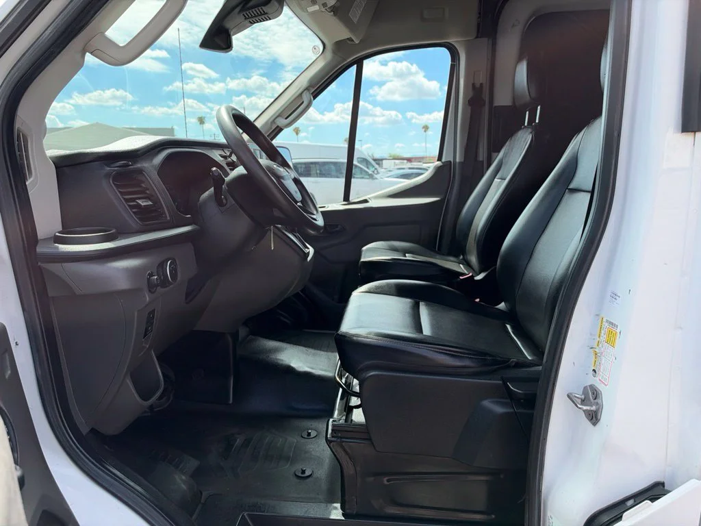 Used 2023 White Ford Base image 24