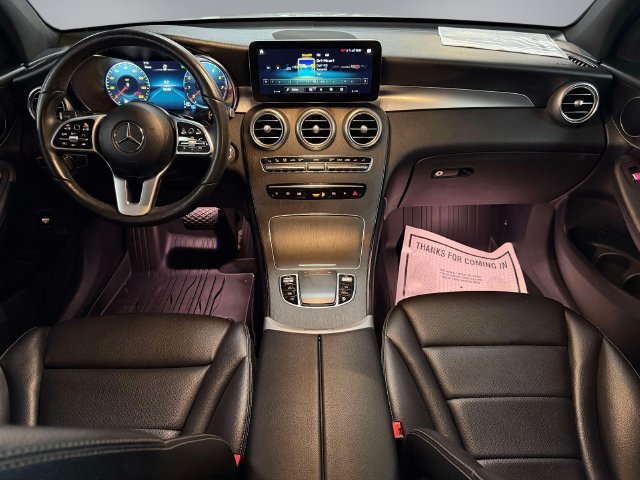 Certified Used 2022  Mercedes-Benz GLC 300 image 13