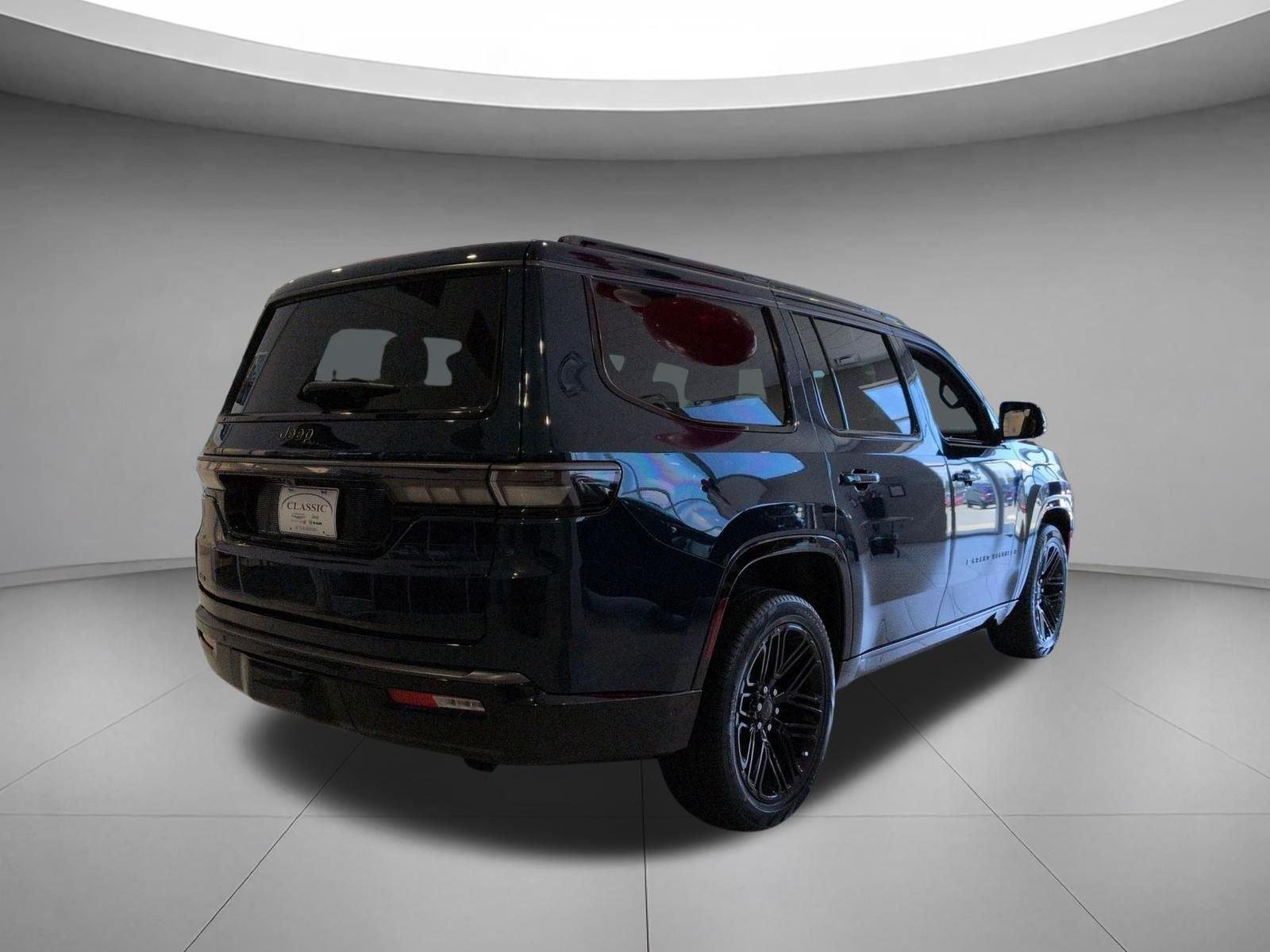 New 2026 Fathom Blue Pearlcoat Jeep Limited Reserve image 5