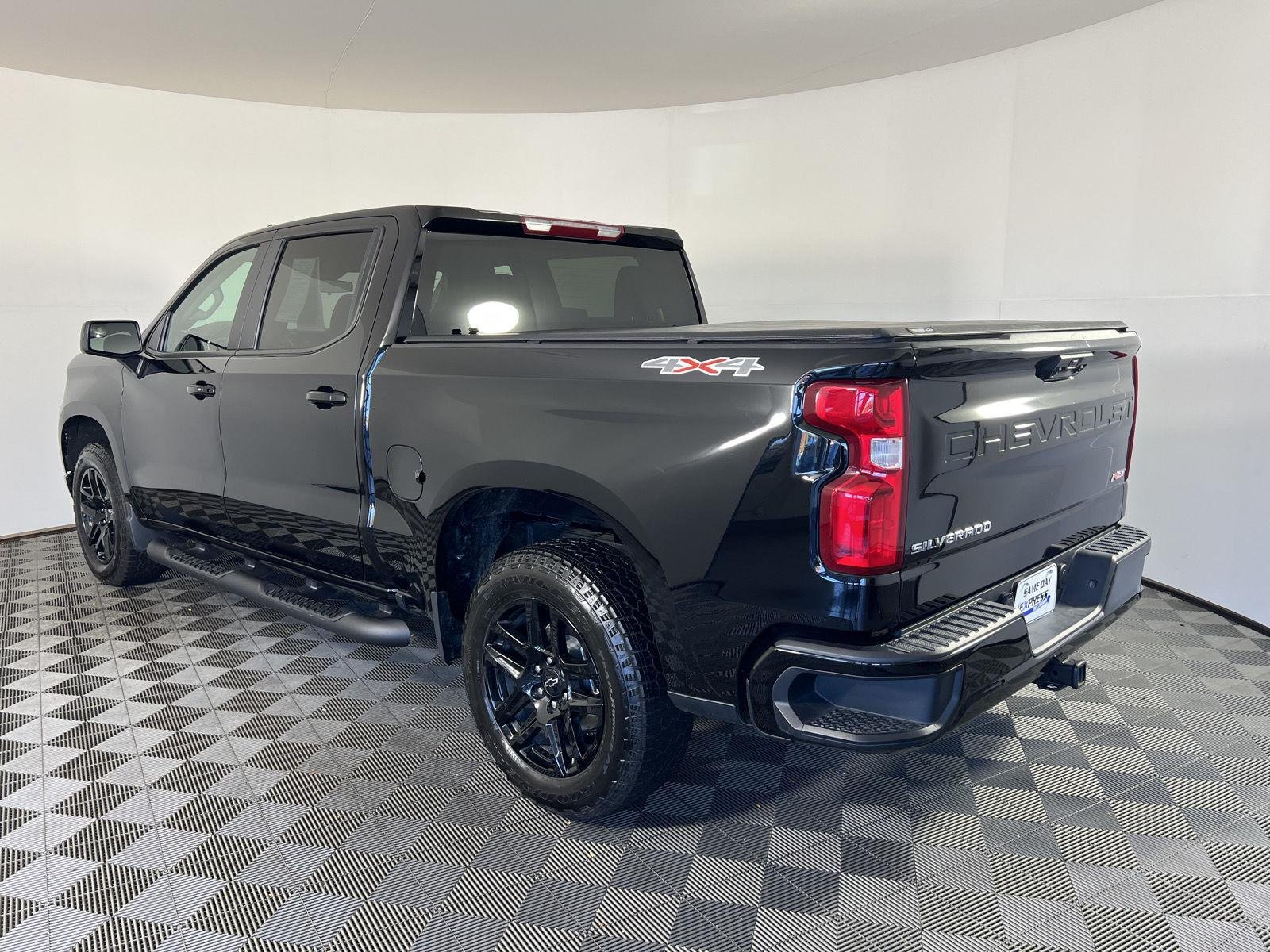 Used 2026 Black Chevrolet RST image 25
