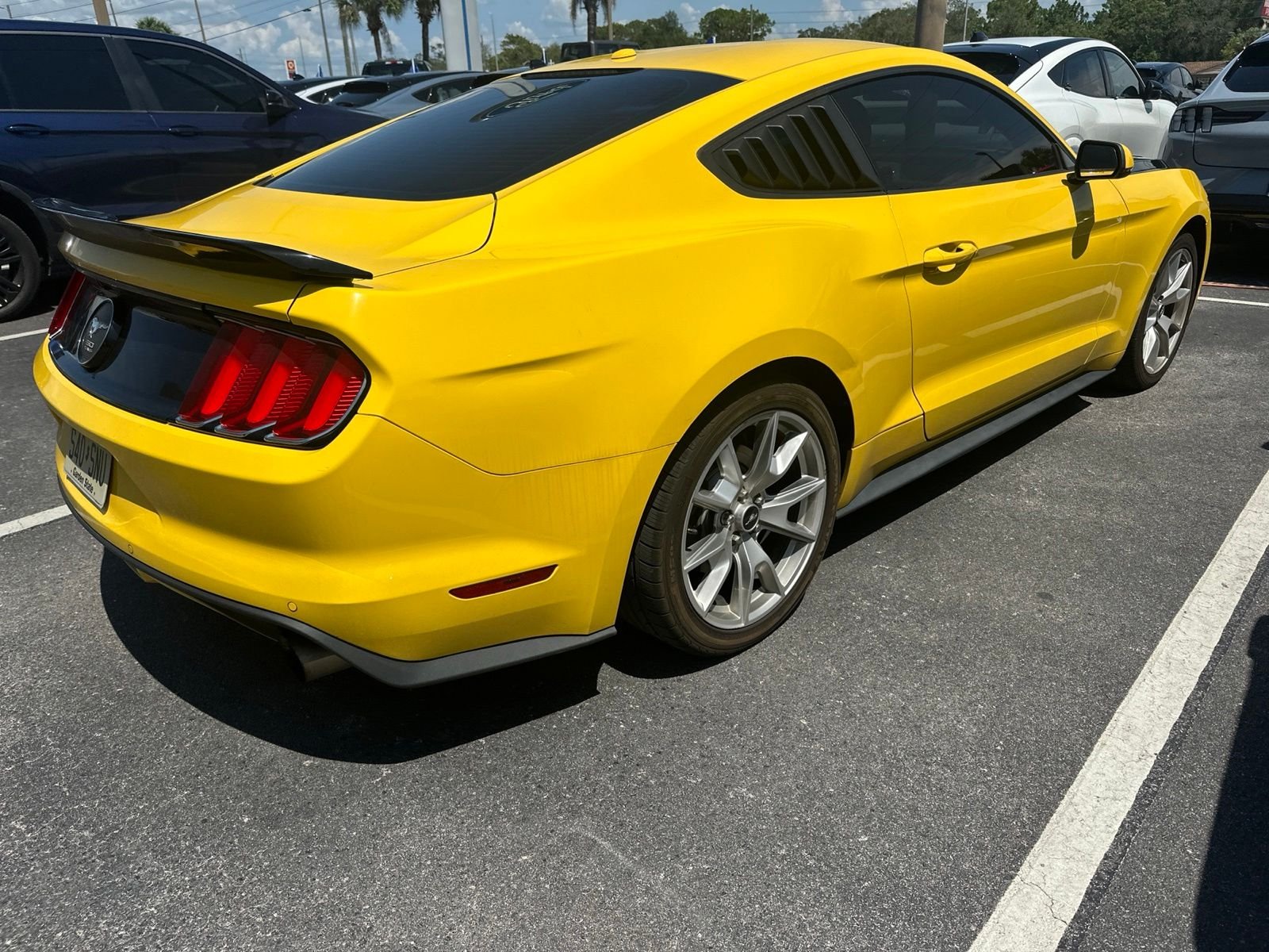 Used 2015 Yellow Ford EcoBoost Premium image 4