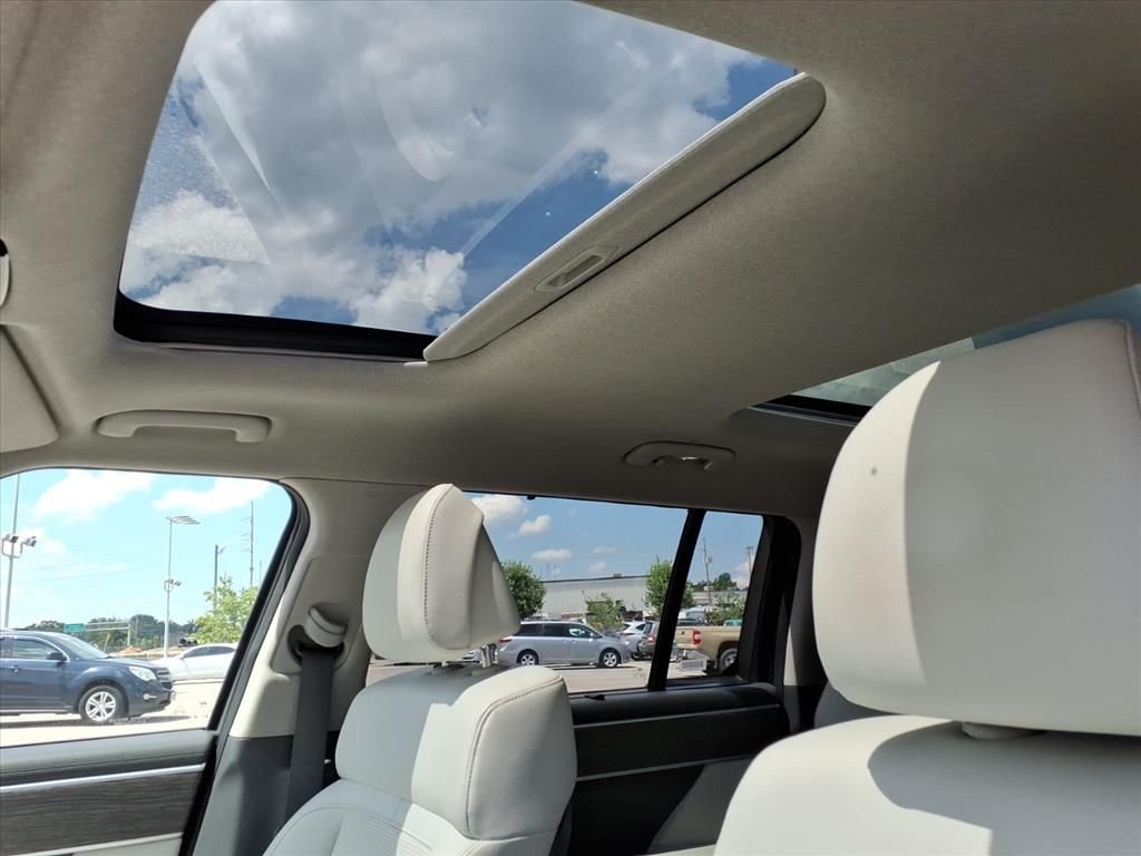 Used 2025 Gray Hyundai Limited image 13