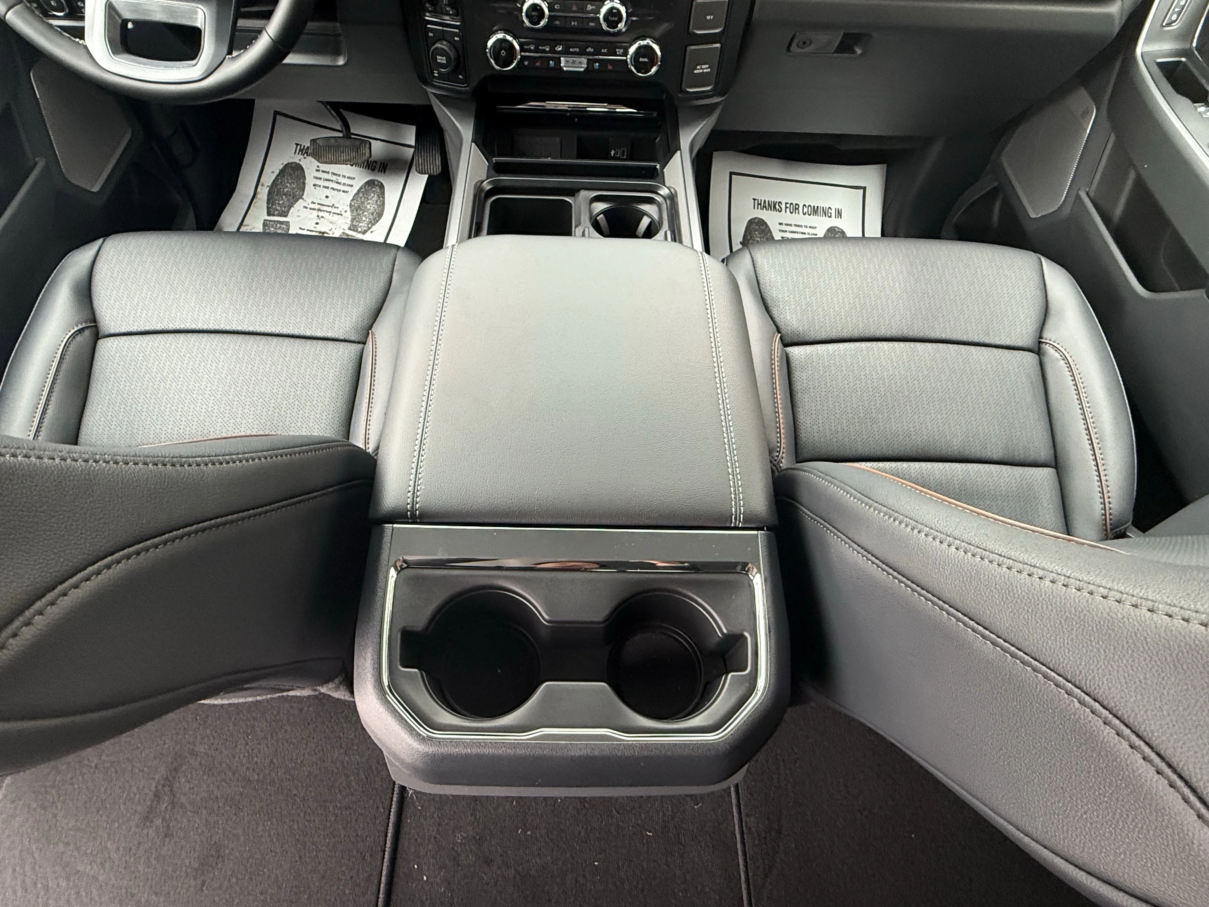 New 2026 Glacier Gray Metallic Tri-Coat Ford F-350® Lariat® image 12