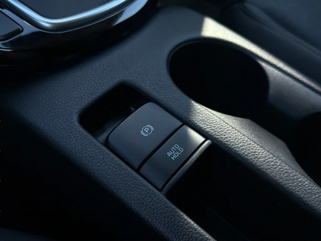 Certified Used 2024 Snow White Pearl Kia SX image 33