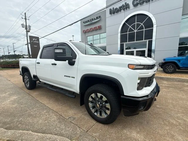 Used 2024 White Chevrolet Custom image 2