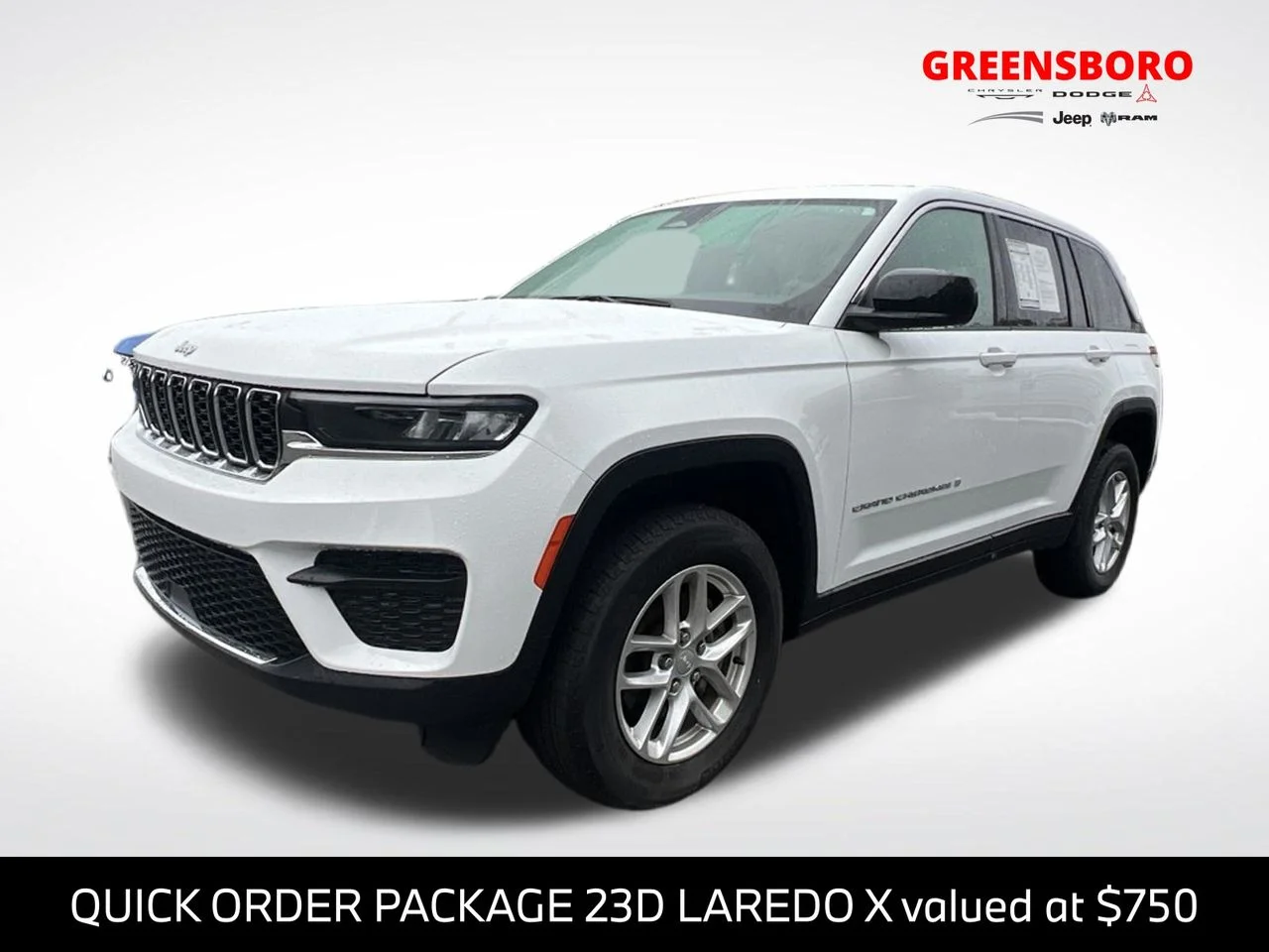 Used 2025 White Jeep Laredo X image 1