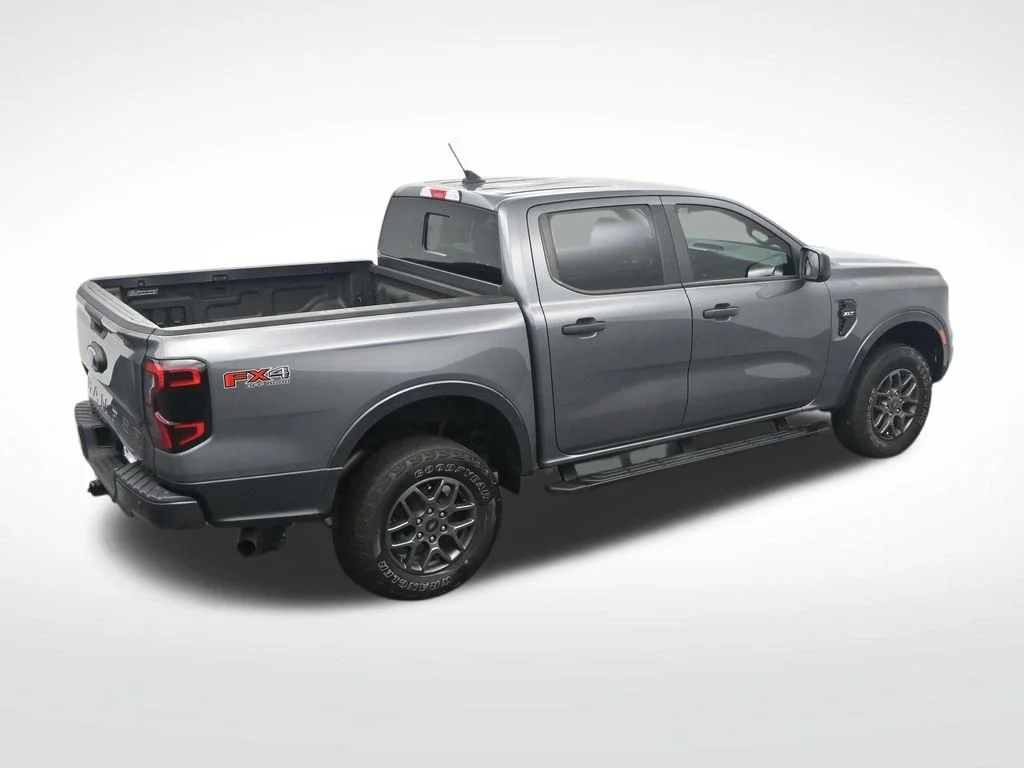 Used 2024 Gray Metallic Ford XLT image 32