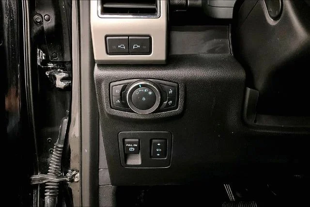 Certified Used 2020 Agate Black Metallic Ford Lariat image 50