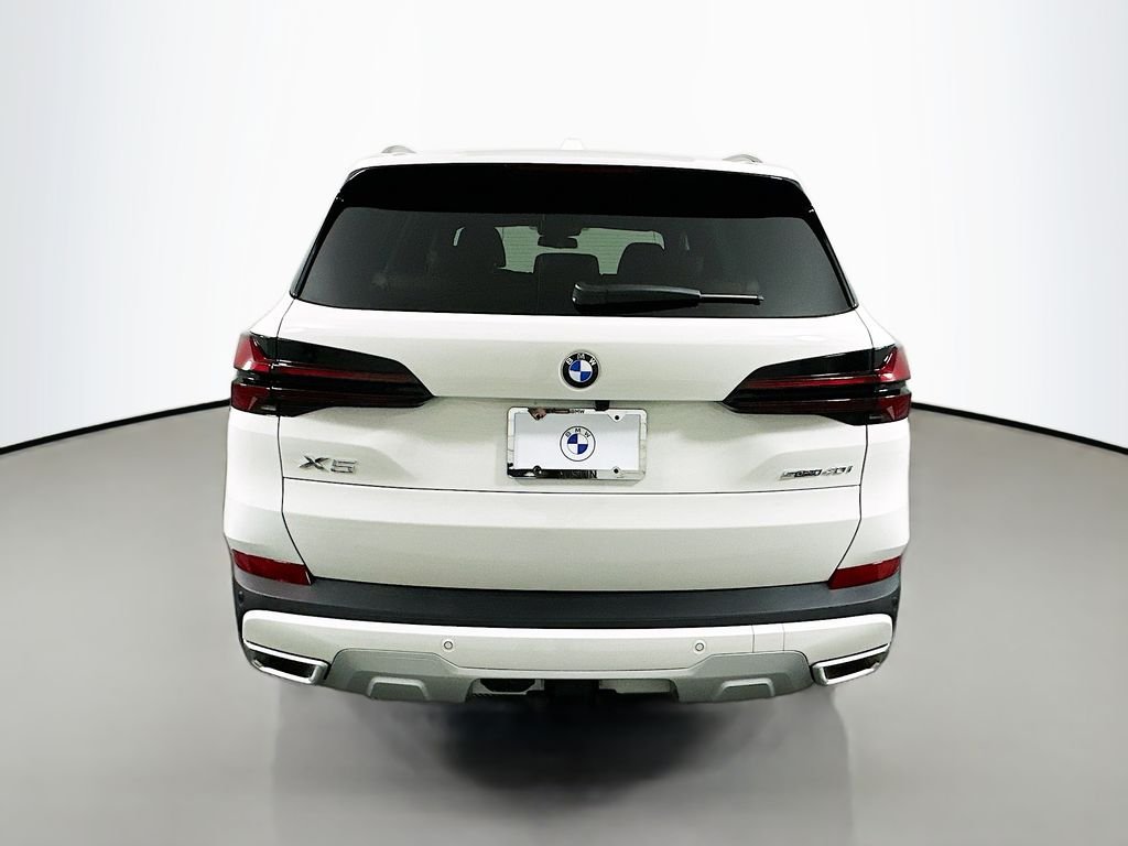 Used 2026 Alpine White BMW sDrive40i image 6
