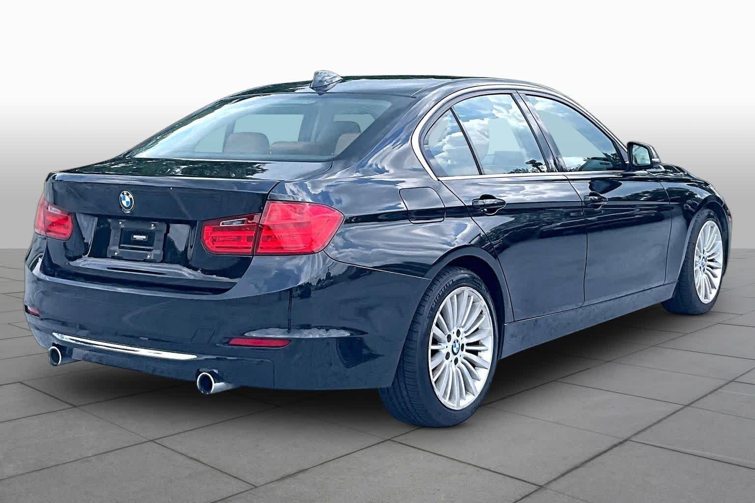 Used 2014 Black Sapphire Metallic BMW 335i image 12
