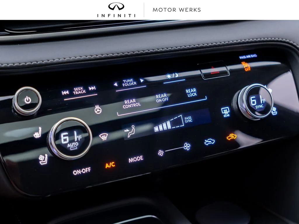 New 2027 DEEP EMERALD INFINITI Luxe AWD image 26