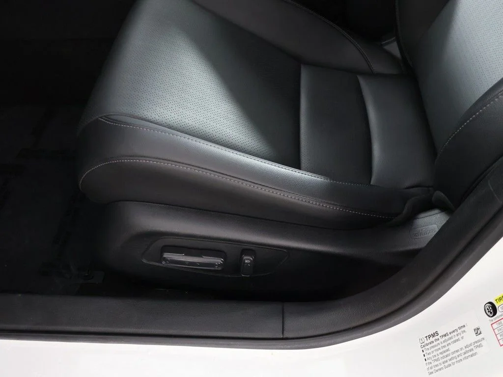 Used 2025 Platinum White Pearl Honda Sport Touring image 33