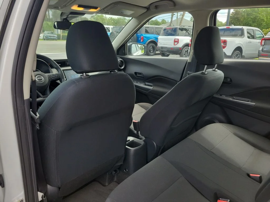 Used 2024 White Nissan S image 20
