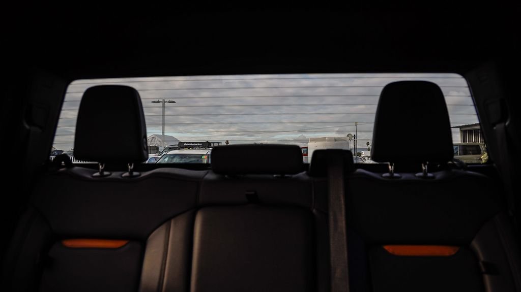 Used 2025 Summit White GMC AT4 image 26