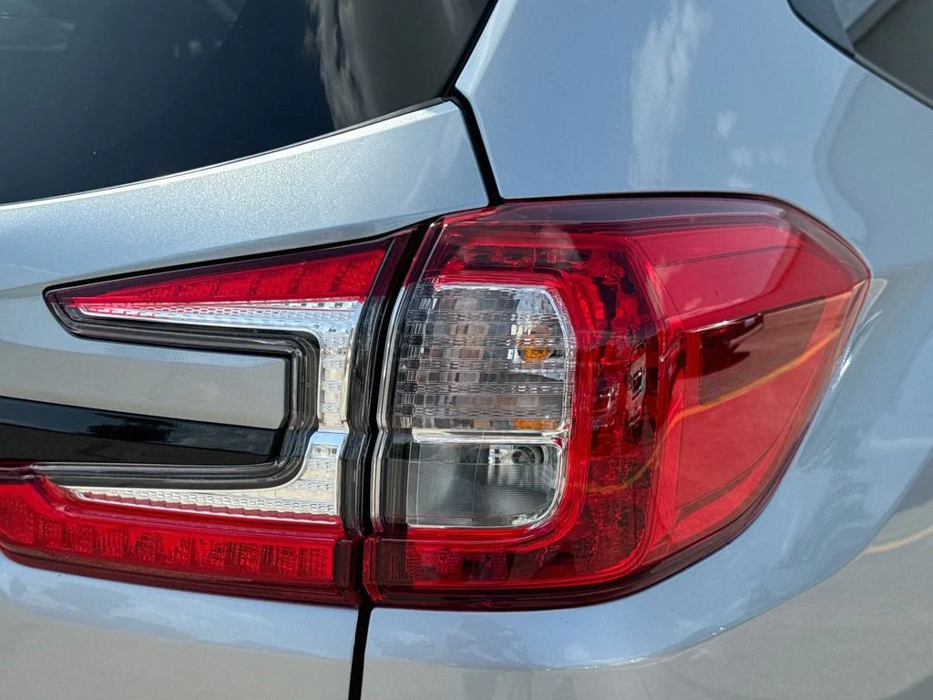 Certified Used 2025 Silver Subaru Onyx Edition Touring image 38