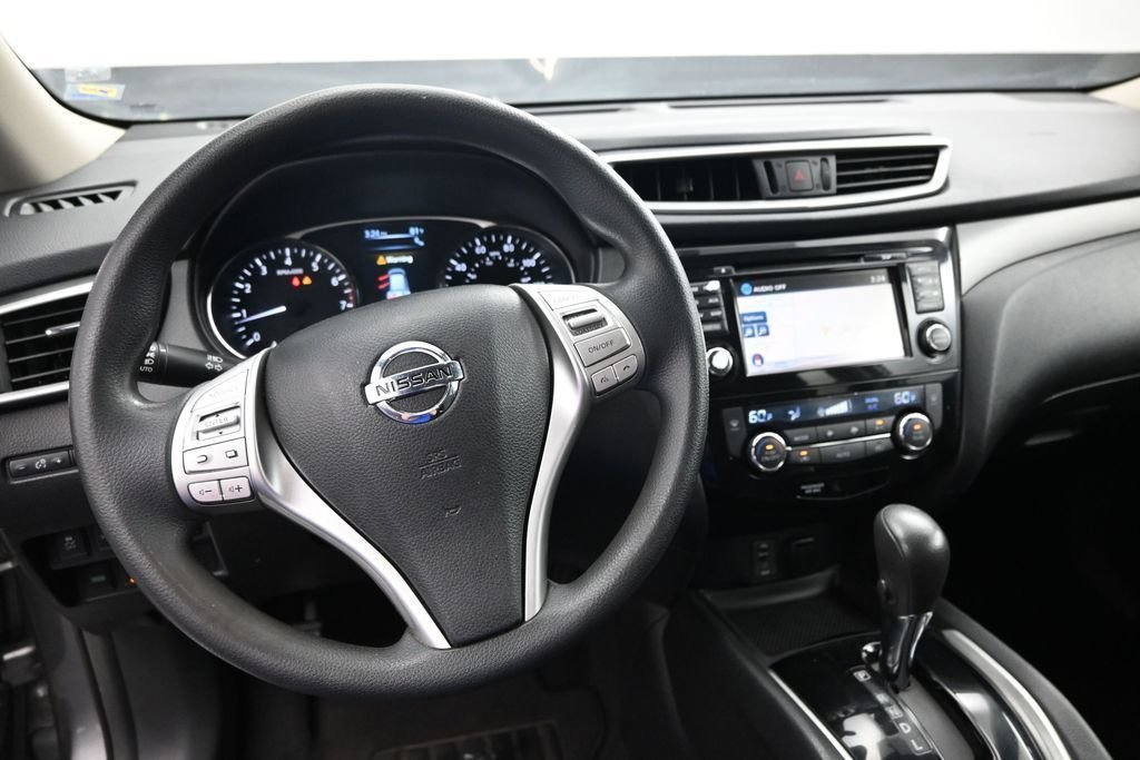Used 2015 Gray Nissan SV image 20
