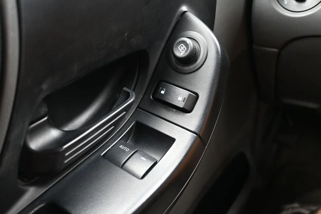 Used 2011 Dark Shadow Gray Metallic Ford XLT image 21