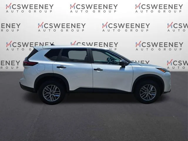 Used 2024 Silver Nissan S image 6